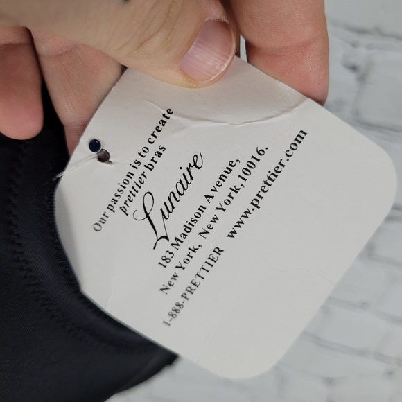 LUNAIRE | underwire bra 48B - Picture 4 of 6